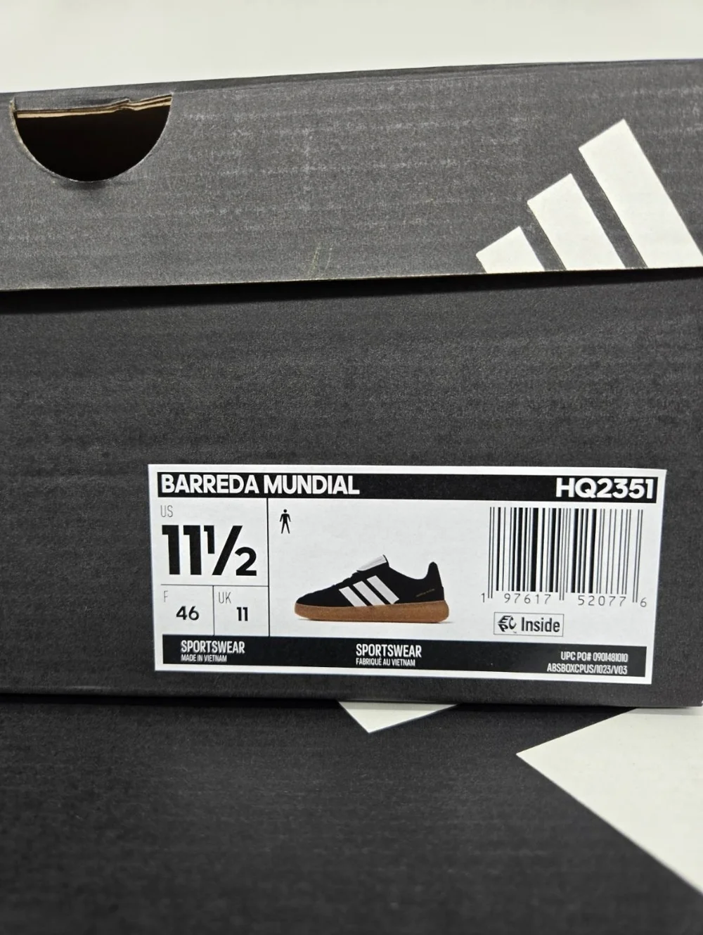 adidas Men's Barreda Mundial HQ2351 Black White Gum Shoes Size 11.5 New